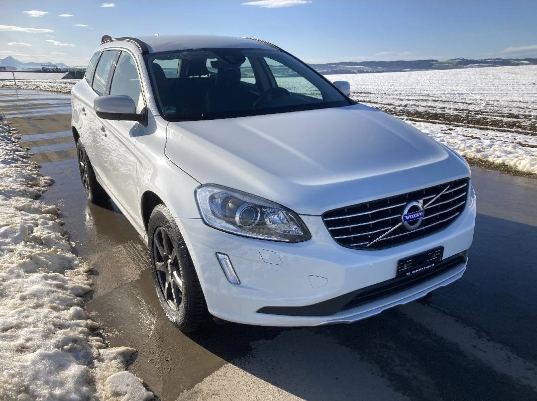 Volvo XC60 D4 Momentum 2015