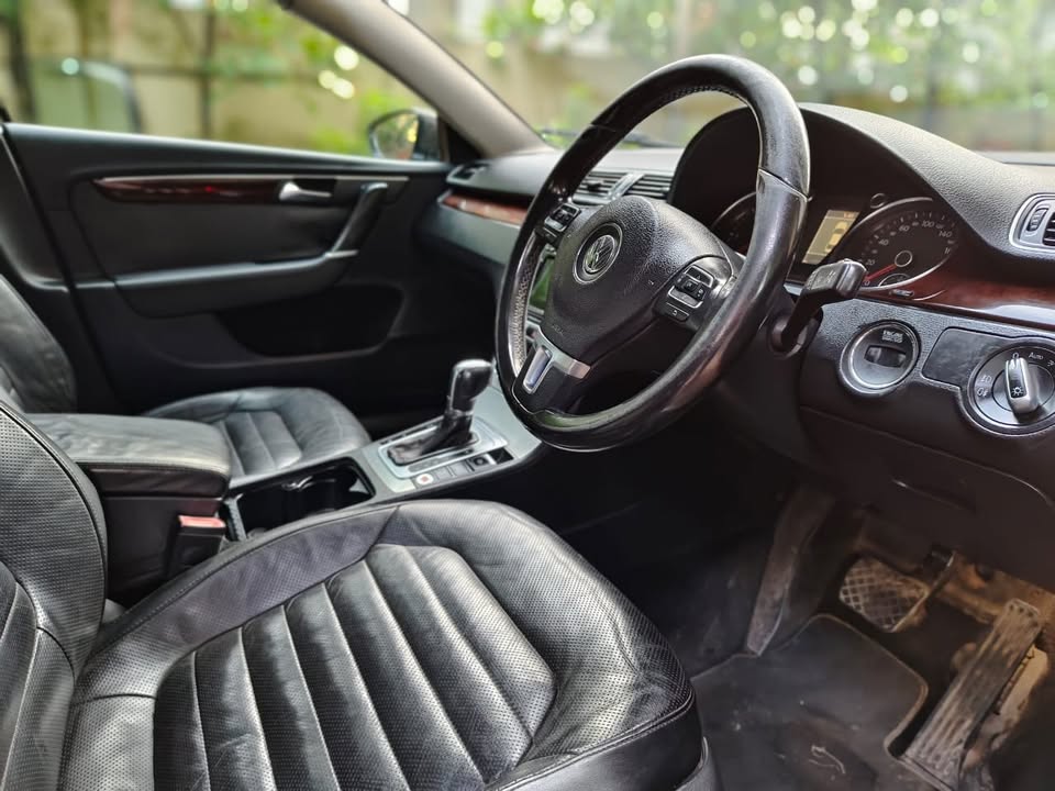 Volkswagen Passat Estate TDI DSG 2012