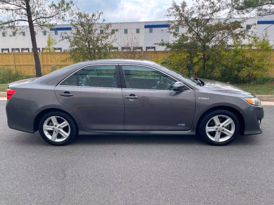 Toyota Camry SE 2014