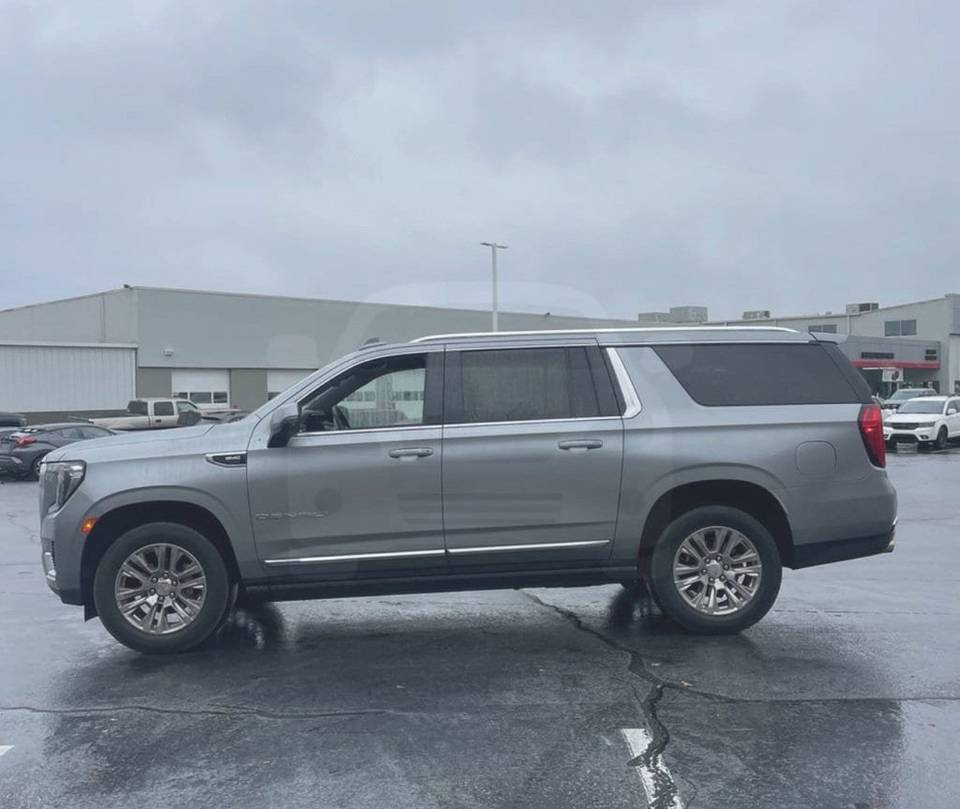 GMC Yukon Denali 2023