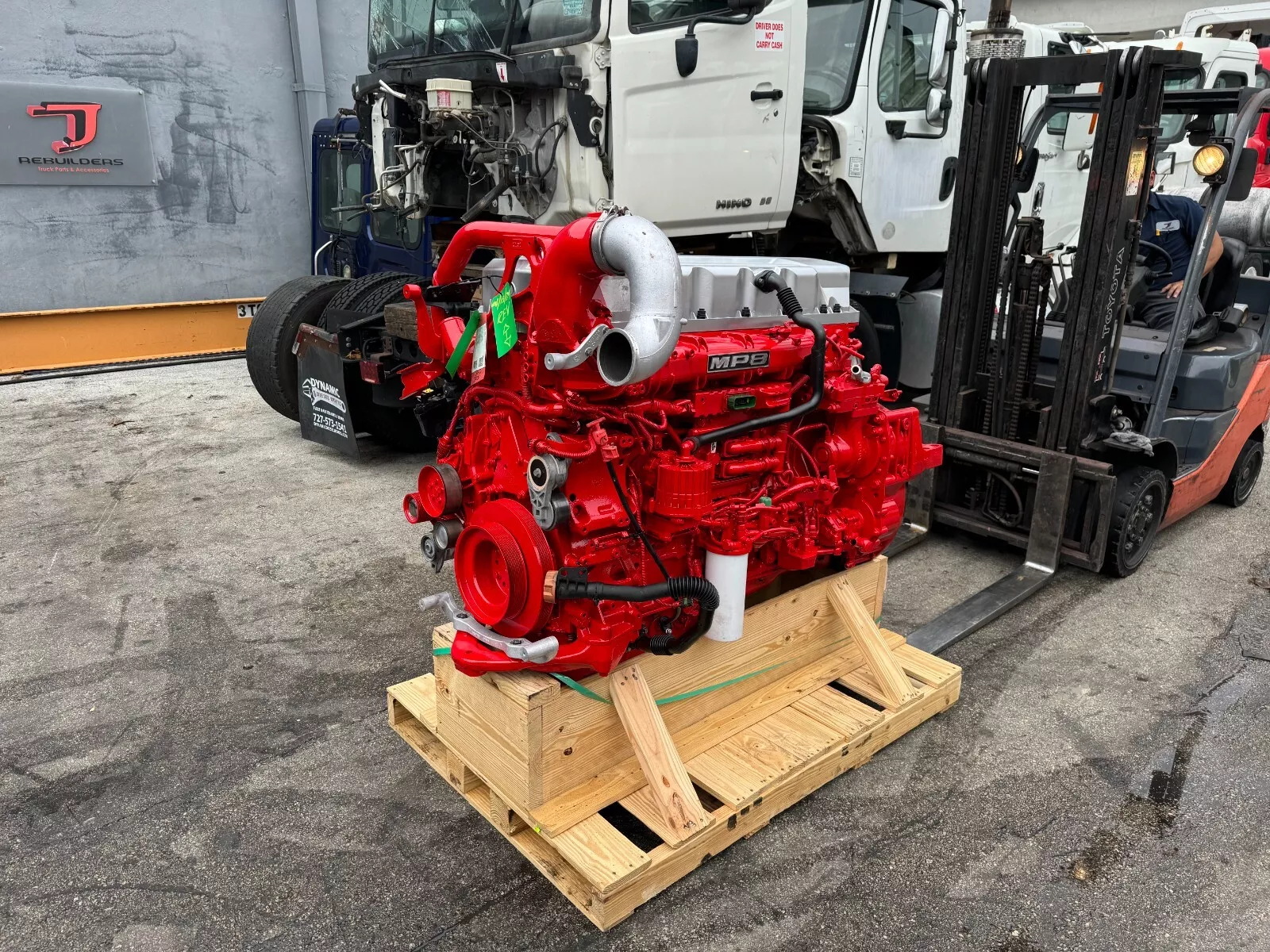 Mack MP8 Truck Engine
