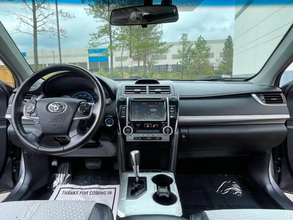 Toyota Camry SE 2014