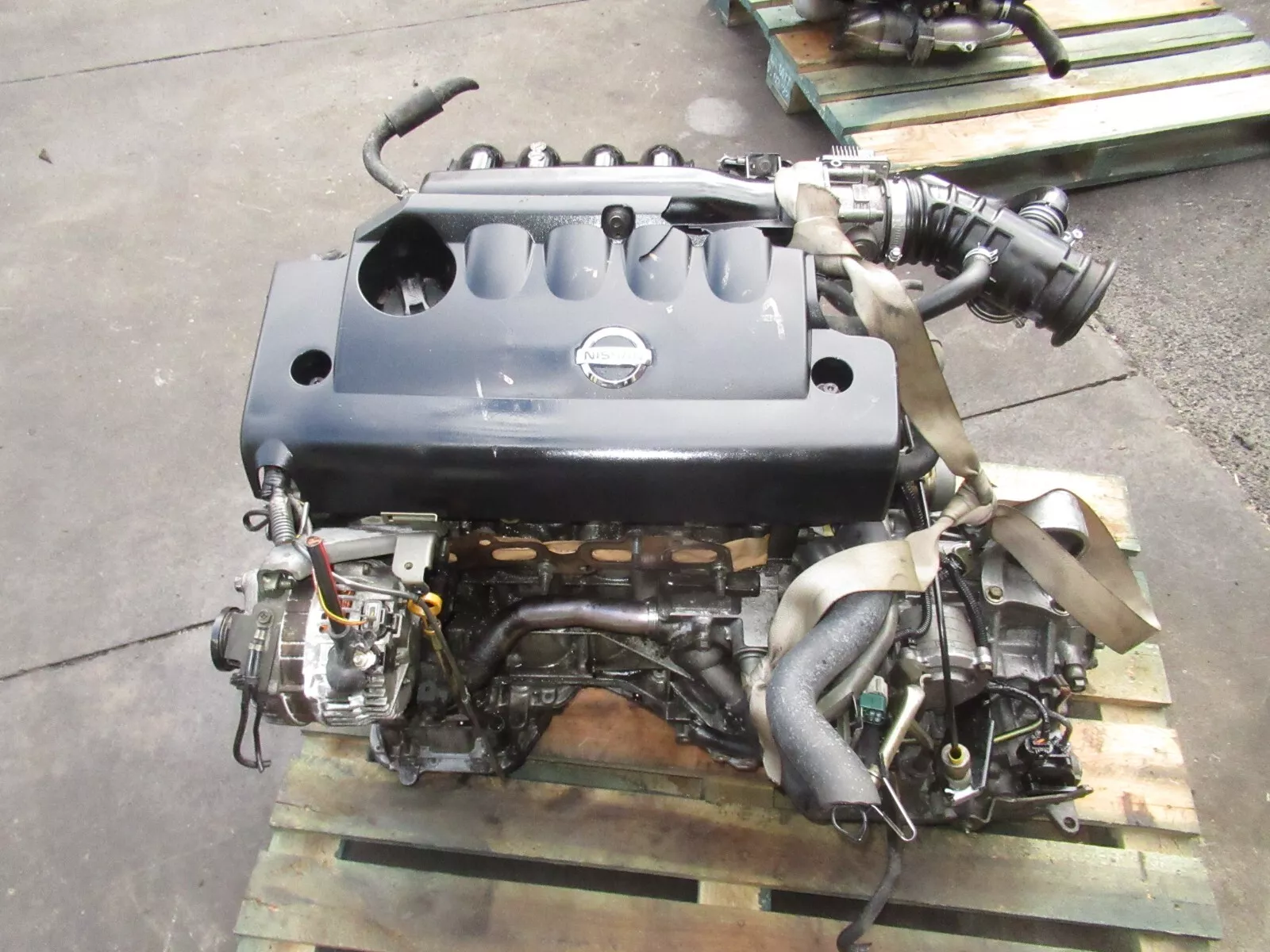Nissan Altima 2.5L DOHC Engine