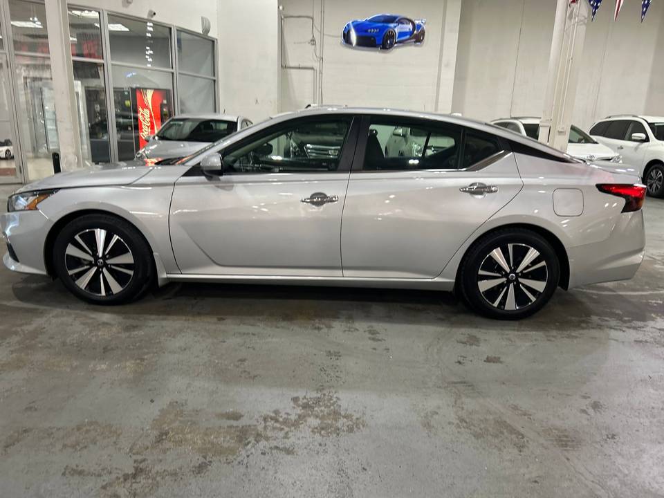 Nissan Altima 2021