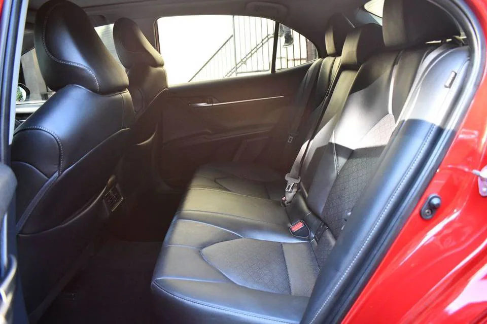 Toyota Camry SE 2022