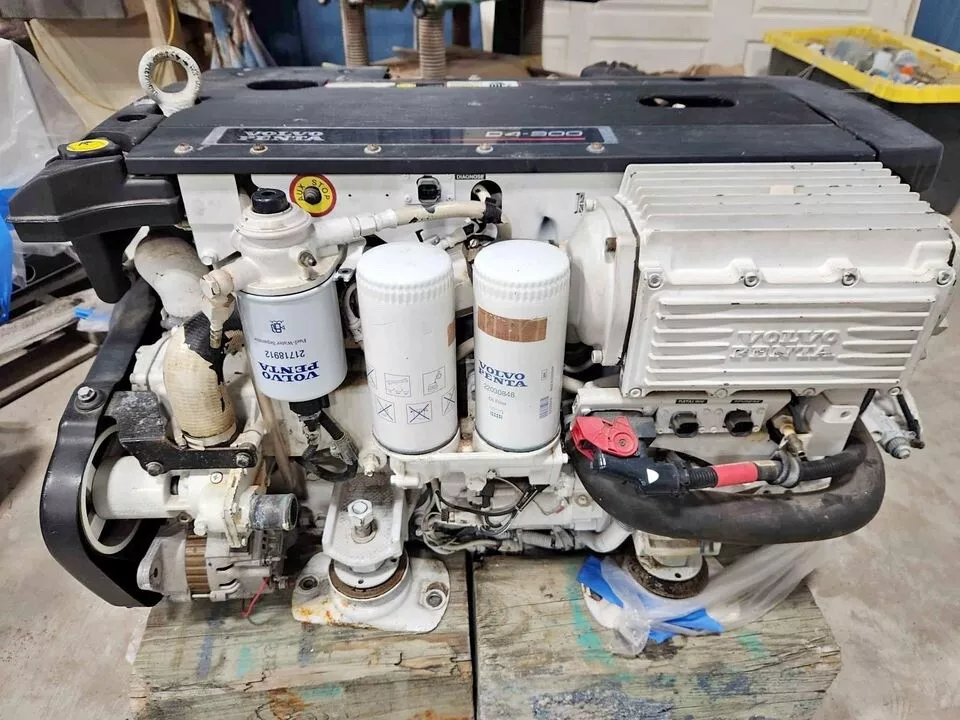 Honda BF60 Outboard Engine