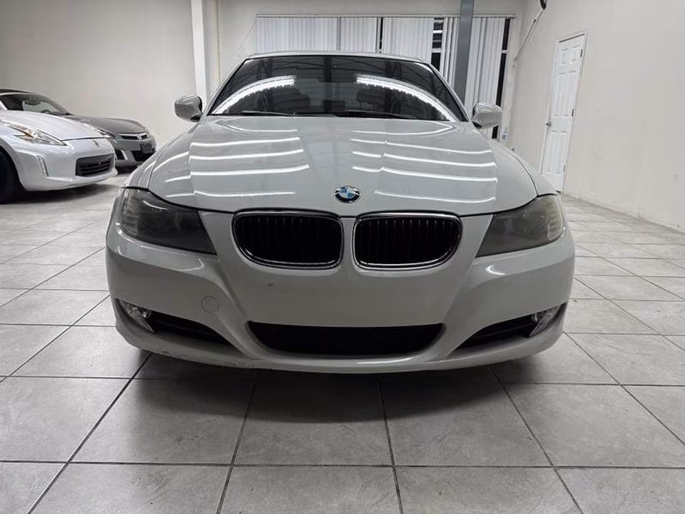 BMW 3 Series 2011