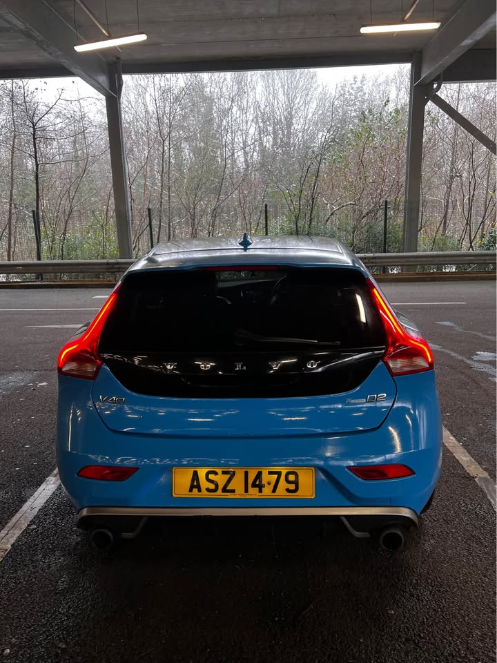 Volvo V40 D2 R-Design 2012