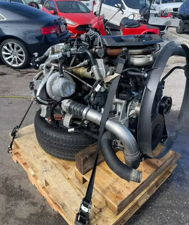 Cummins 6.7L Diesel Engine