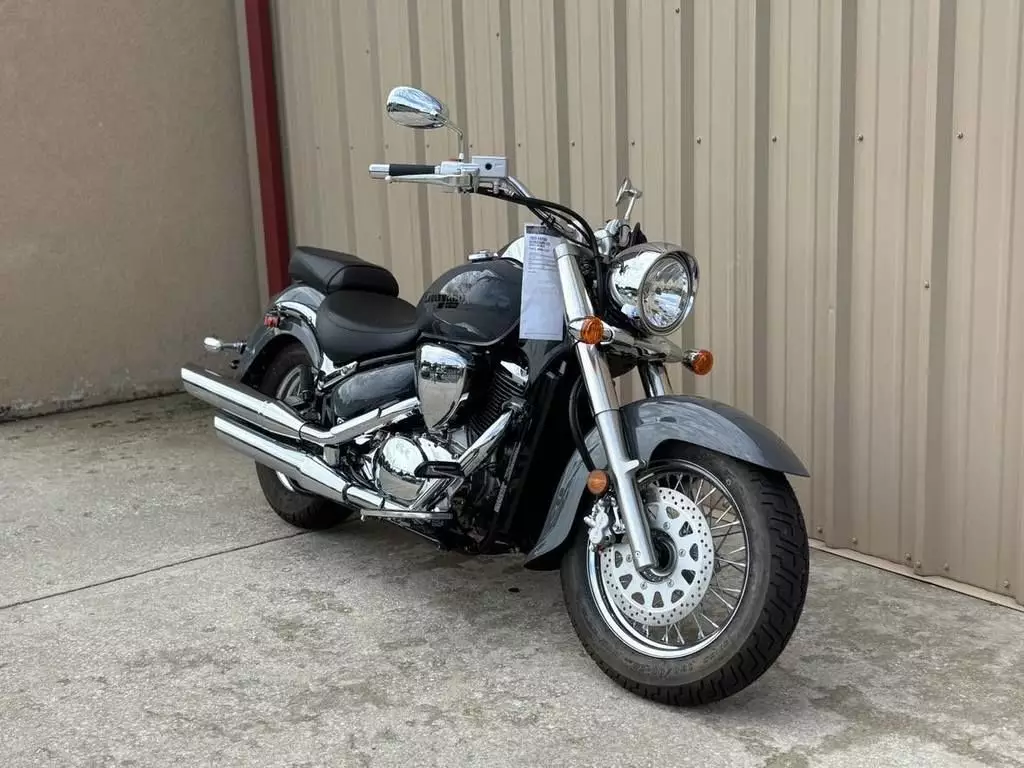 2023 Suzuki Boulevard C50