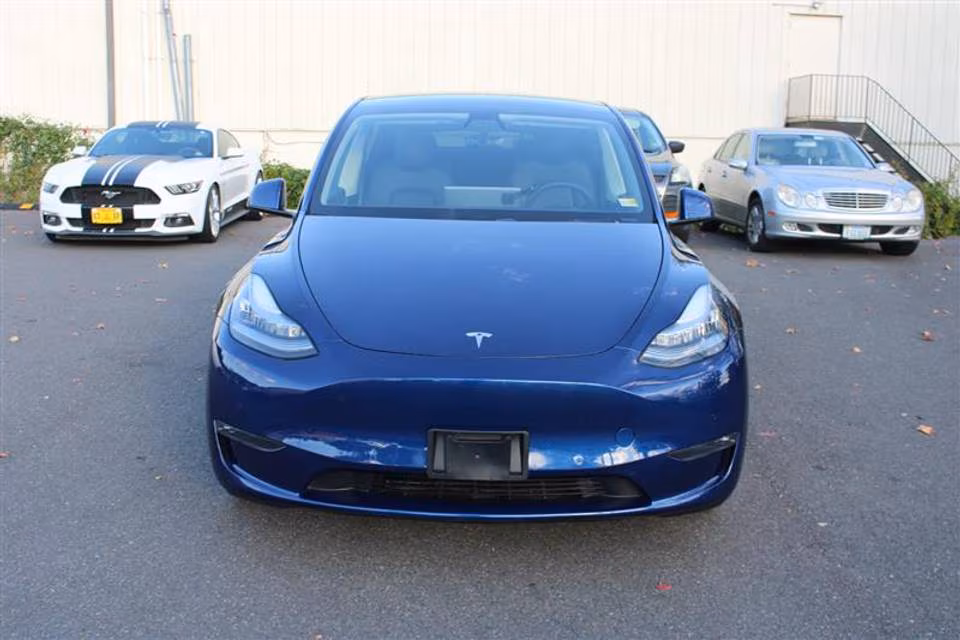 Tesla Model Y 2020