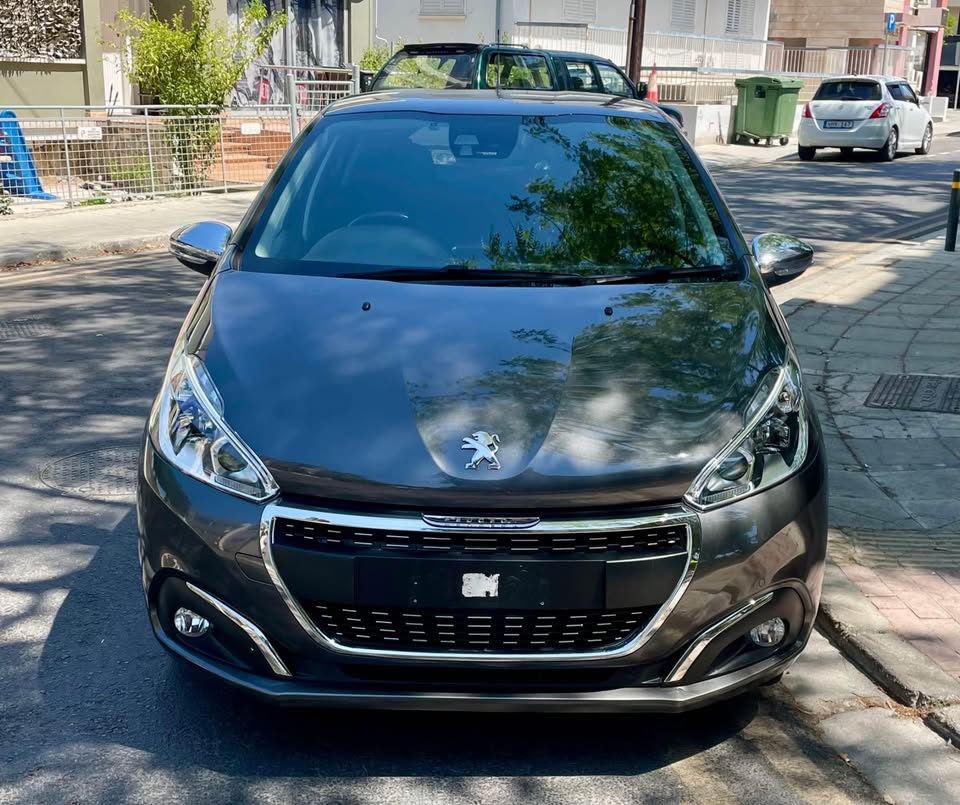 Peugeot 208 Allure 2019