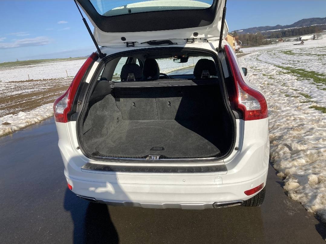 Volvo XC60 D4 Momentum 2015