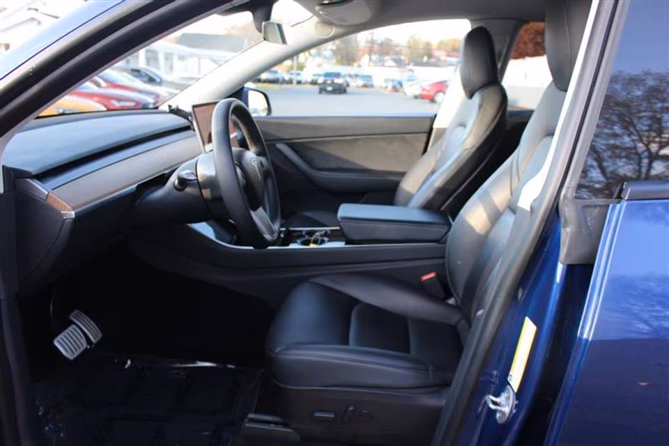 Tesla Model Y 2020