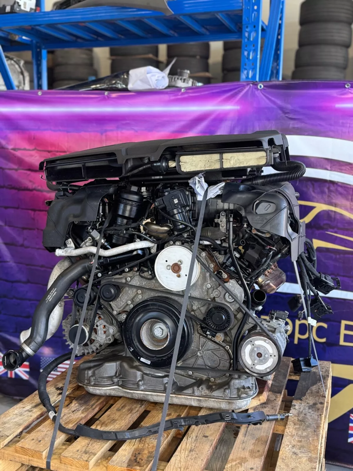 Audi 4.0L Twin-Turbocharged V8 Engine