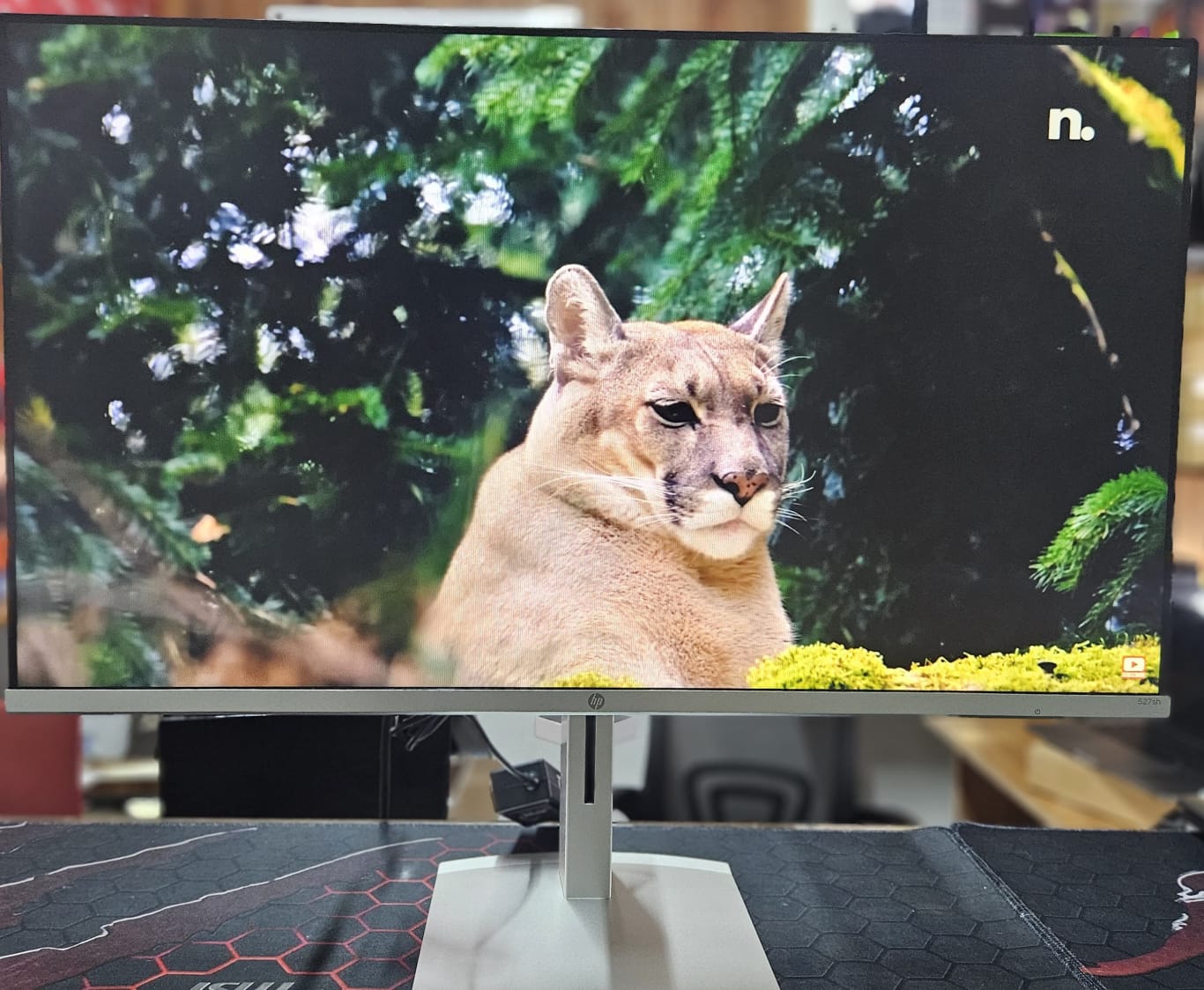 HP 527sh Monitor Size: 27 inch 