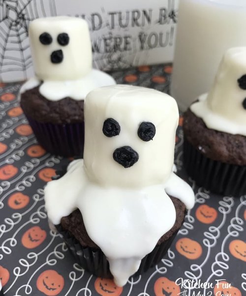 Marshmallow Ghost Cupcakes