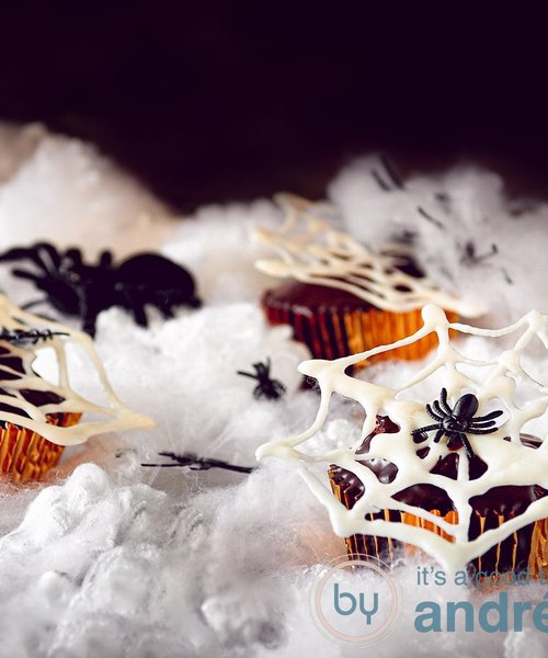 Nutella Spiderweb Cupcakes