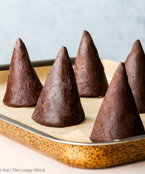 Gluten Free Witch Hat Cookie Sandwiches