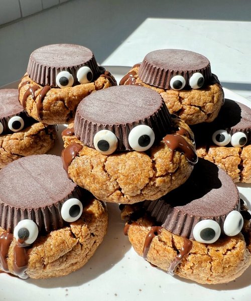 Peanut Butter Blossom Spider Cookies