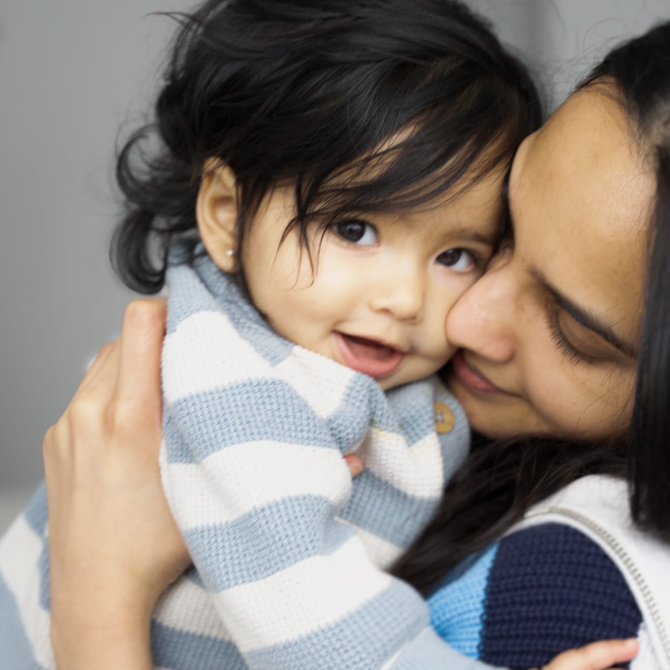 Family photoshoot at home
