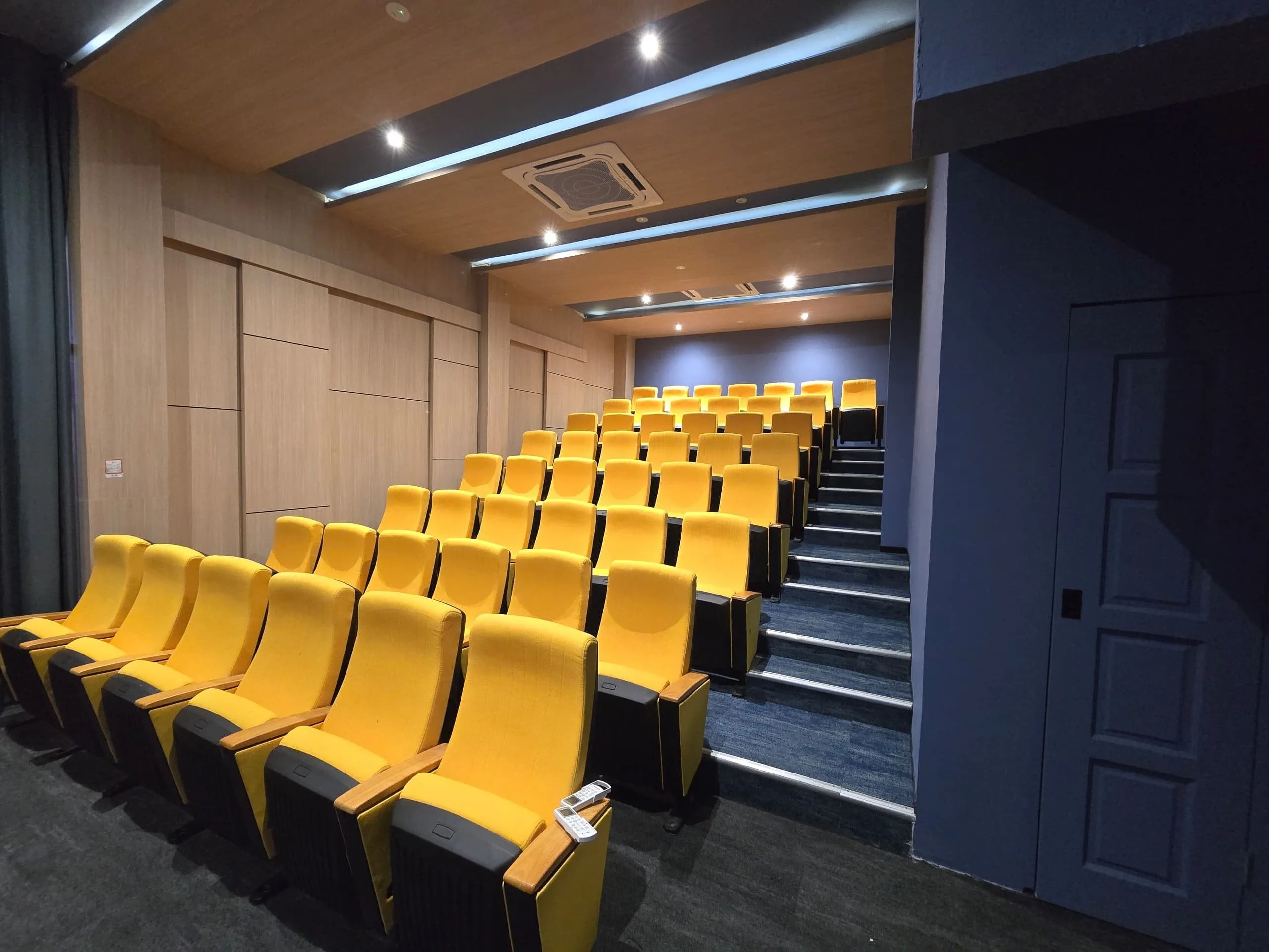 3-Storey Shophouses, Kapit (Package 2 - Interior Works) - Lecture Theatre