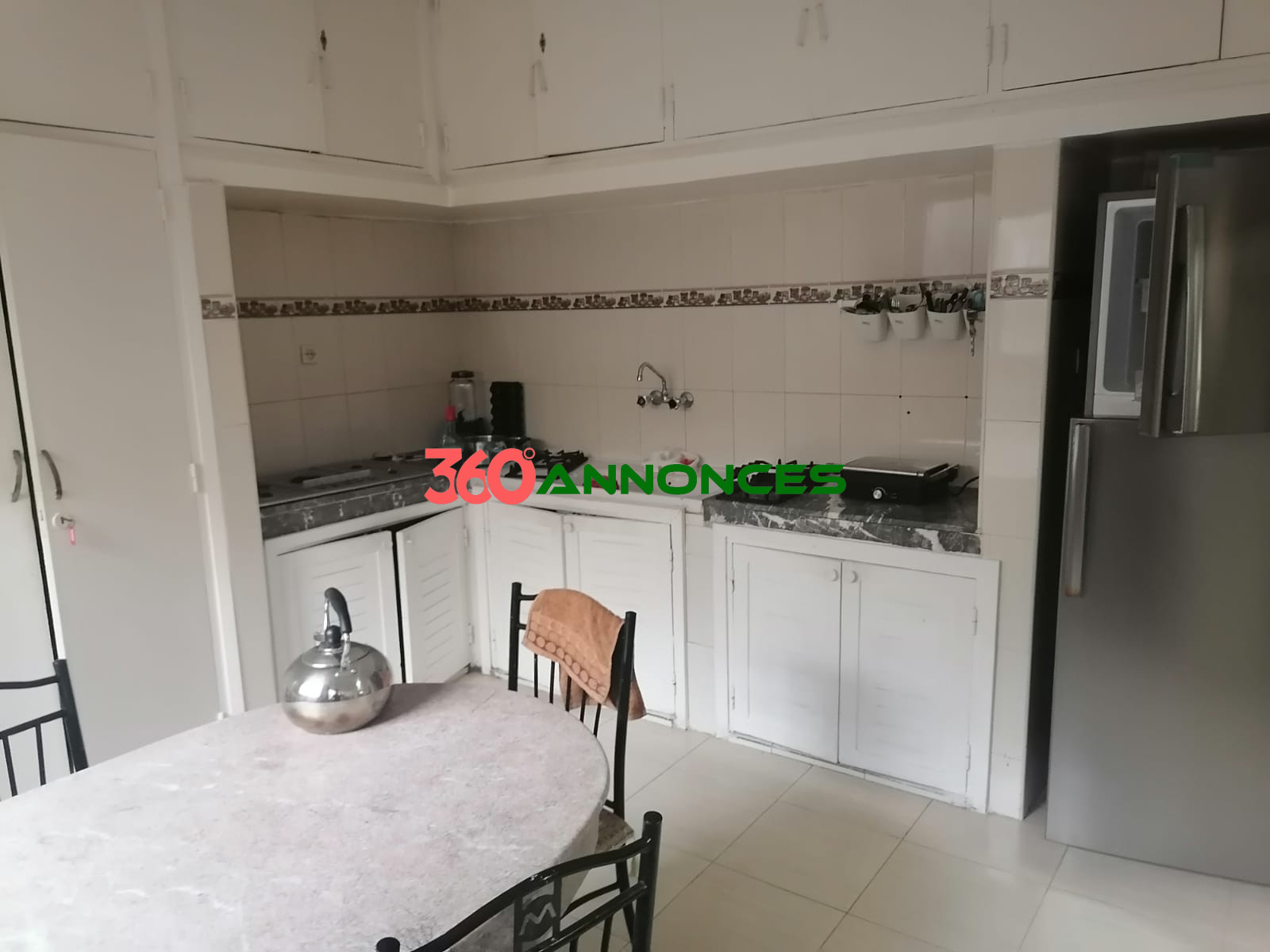 une villa a louer de 3 chambres , 3 salons, 3 salles de bain à Agdal - photo 22