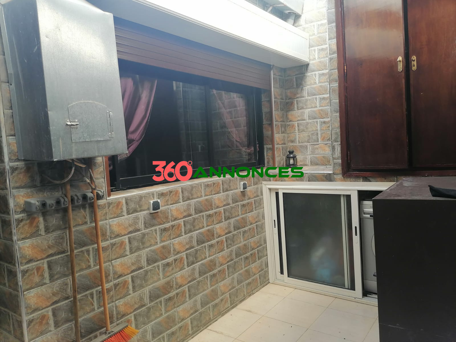 une villa a louer de 3 chambres , 3 salons, 3 salles de bain à Agdal - photo 23