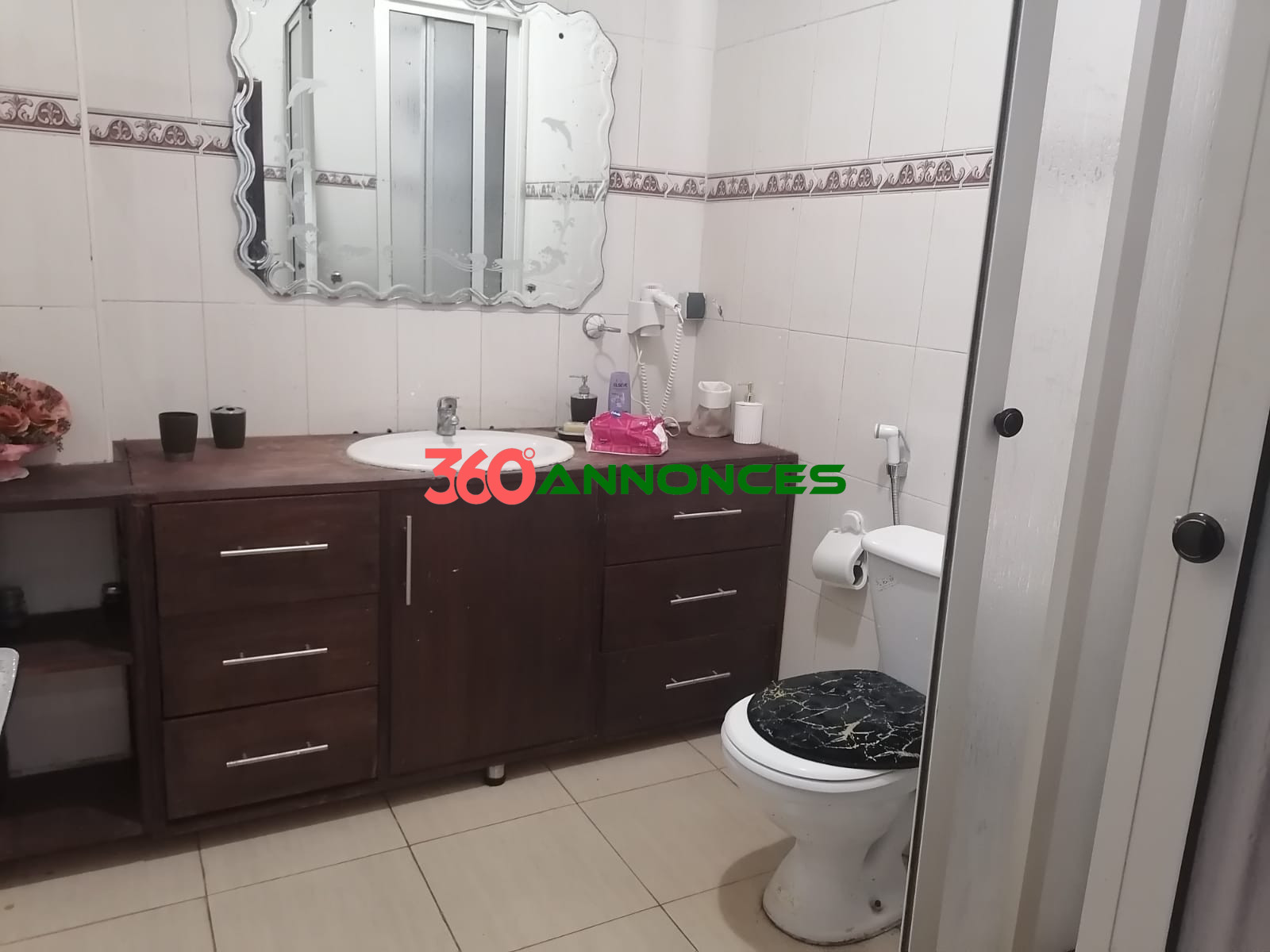 une villa a louer de 3 chambres , 3 salons, 3 salles de bain à Agdal - photo 18
