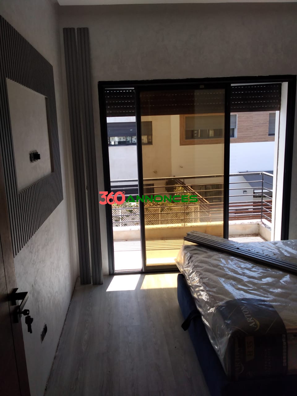 Photo 8