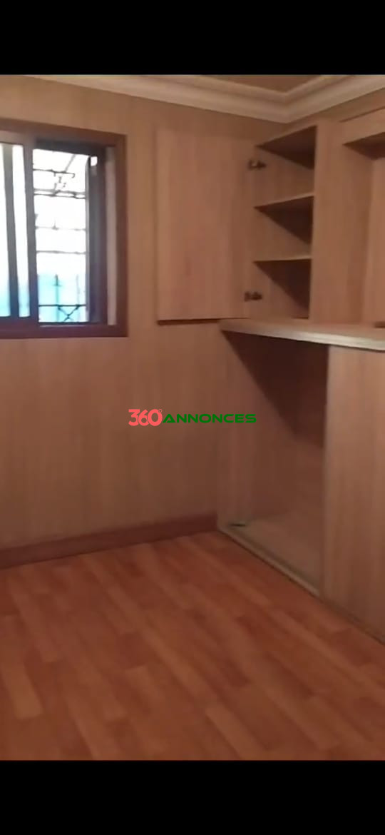 Studio à Casablanca avec deux façades — photo 3