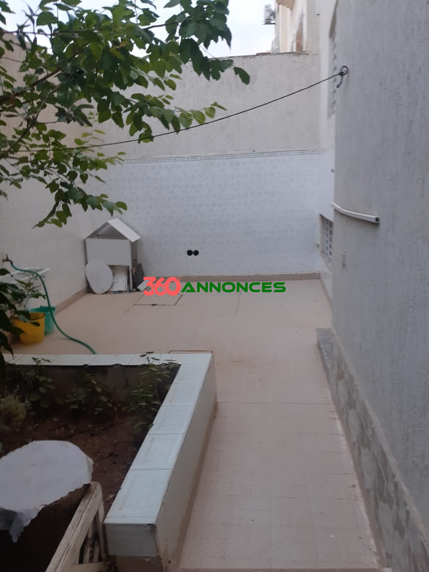 Villa de 322 m² à Vendre – Route d’Imouzzer, Fès 🏡 - photo 11