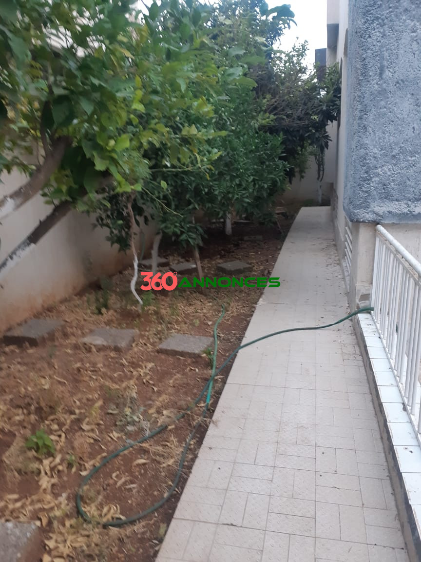 Villa de 322 m² à Vendre – Route d’Imouzzer, Fès 🏡 - photo 13