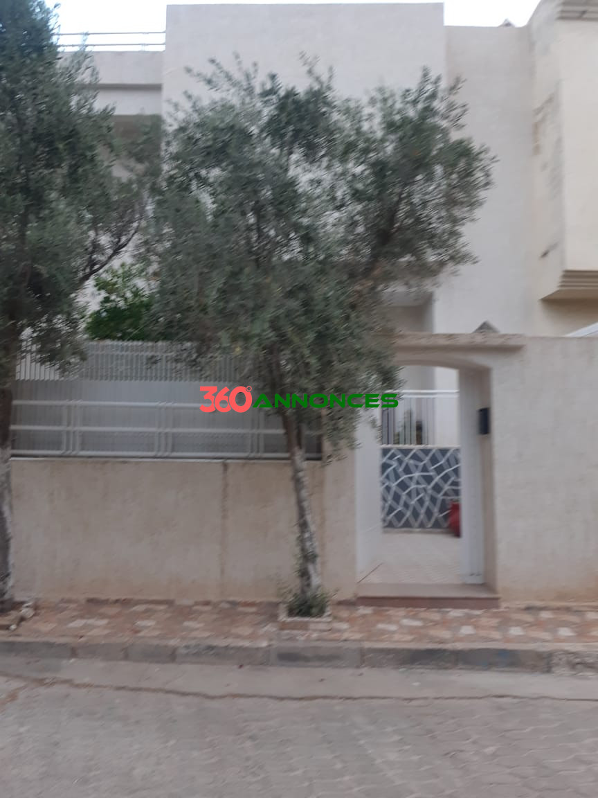 Villa de 322 m² à Vendre – Route d’Imouzzer, Fès 🏡 - photo 16