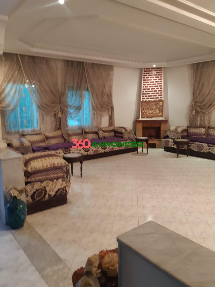 Villa de 322 m² à Vendre – Route d’Imouzzer, Fès 🏡 - photo 8