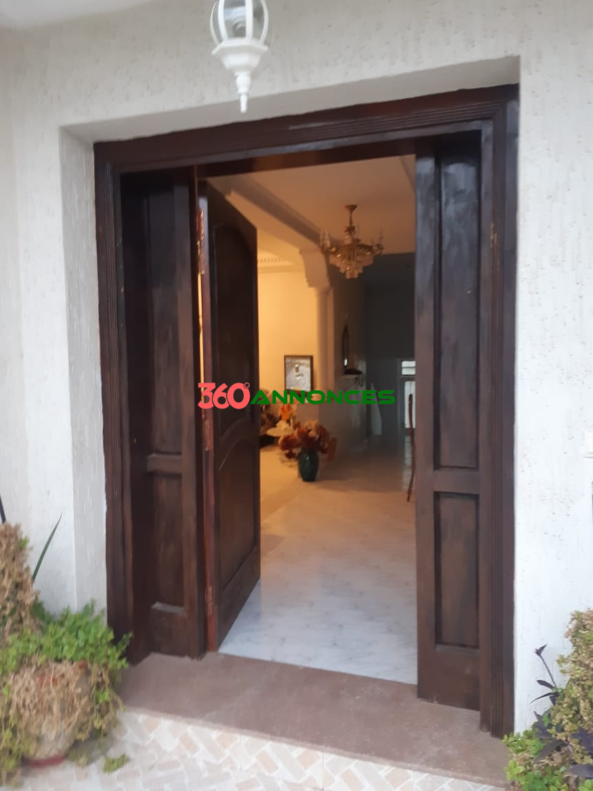Villa de 322 m² à Vendre – Route d’Imouzzer, Fès 🏡 - photo 10