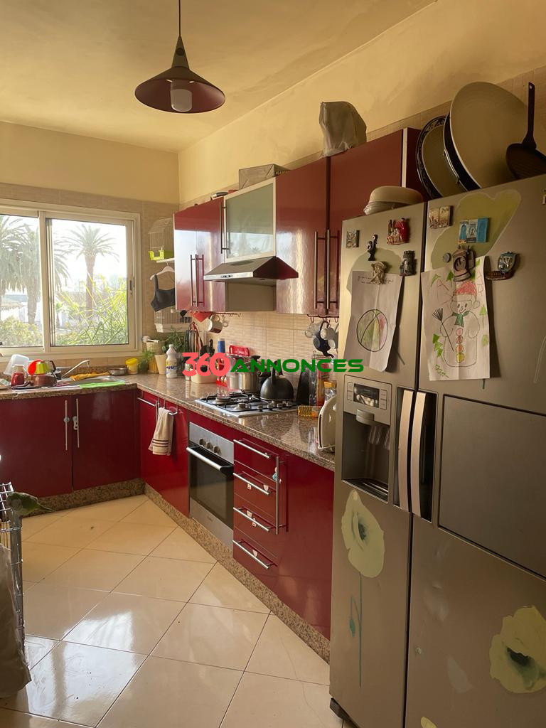 À Vendre : Appartement Spacieux à Casablanca - 970 000 MAD (Légèrement Négociable) - photo 2