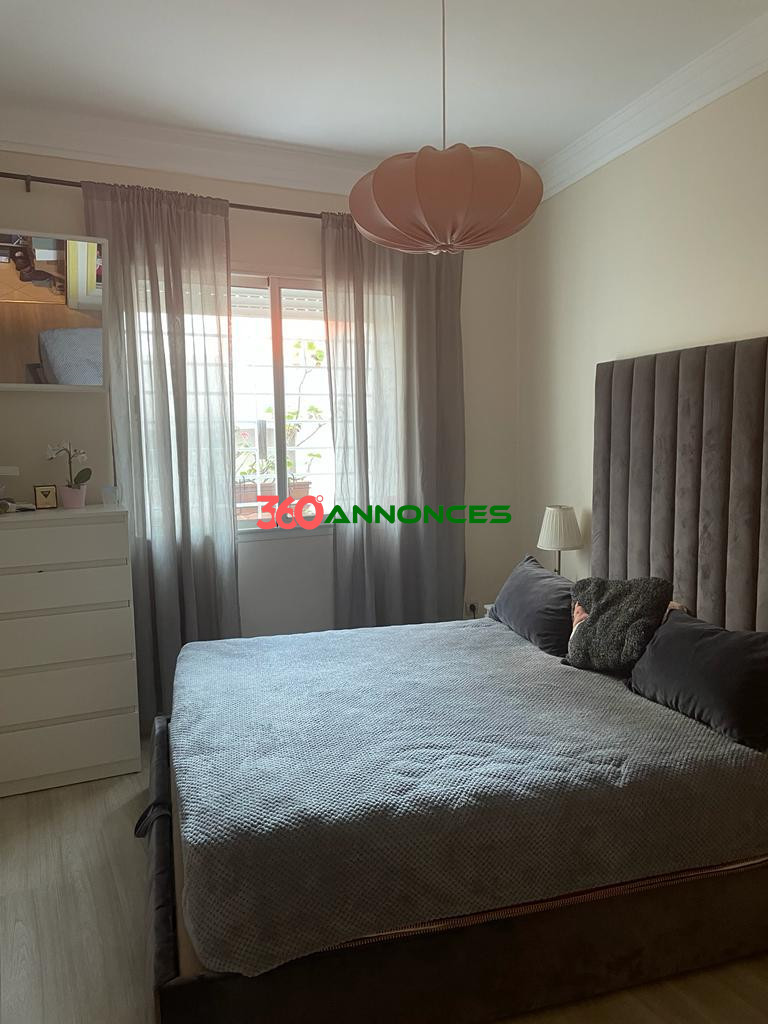 À Vendre : Appartement Spacieux à Casablanca - 970 000 MAD (Légèrement Négociable) - photo 4