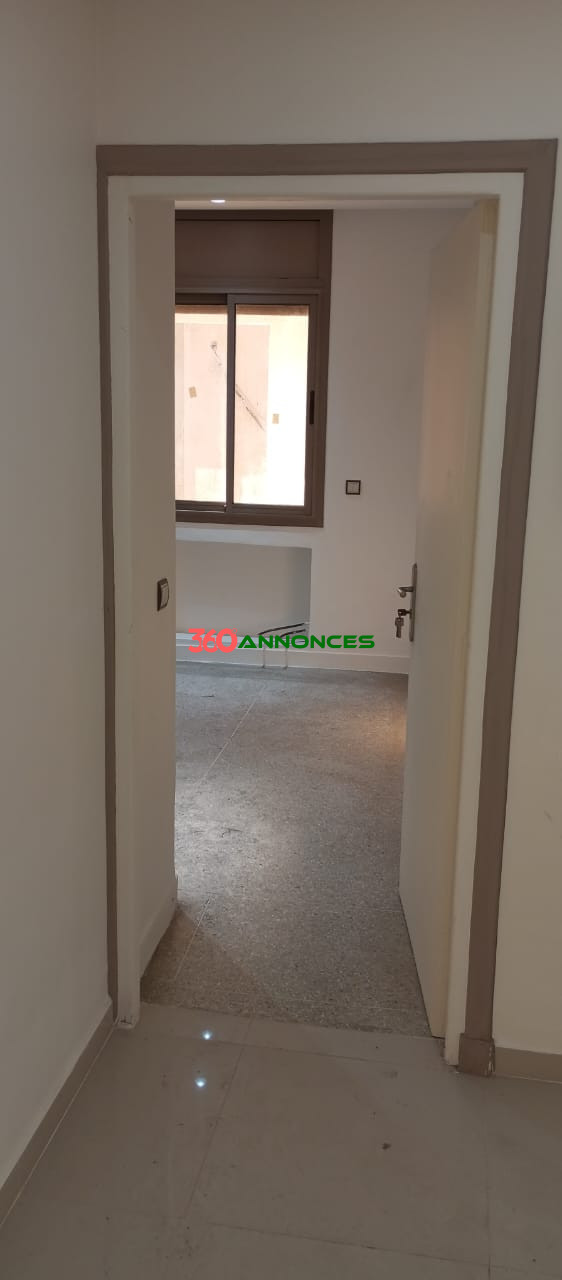 Appartement à Vendre - Bab El Had, Rabat 📍 Emplacement : Bab El Had, Rabat (3ème étage) — photo 5
