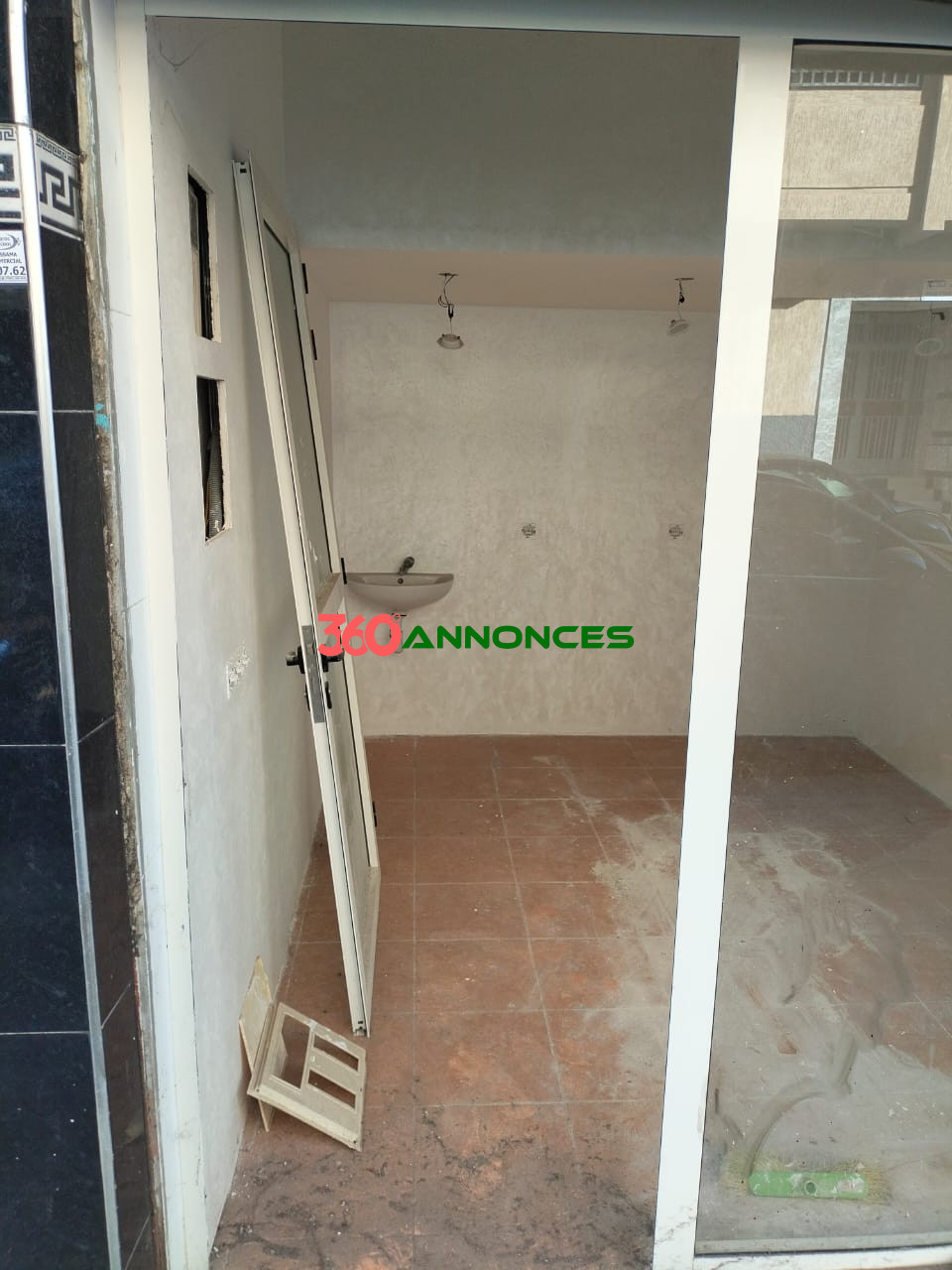 🏢 Local Commercial de 60m² à Vendre - Quartier Qbibat, Rabat 🏢 — photo 3