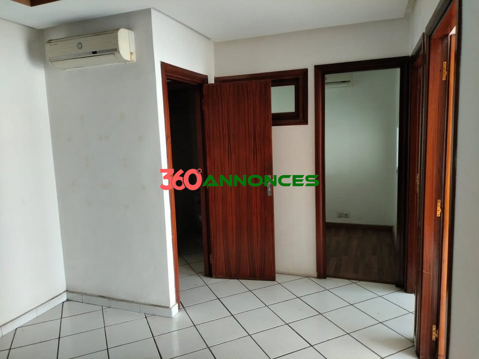 🏙️ Bureau Spacieux à Agdal à Louer - Confort et Accessibilité 🚗 - photo 7