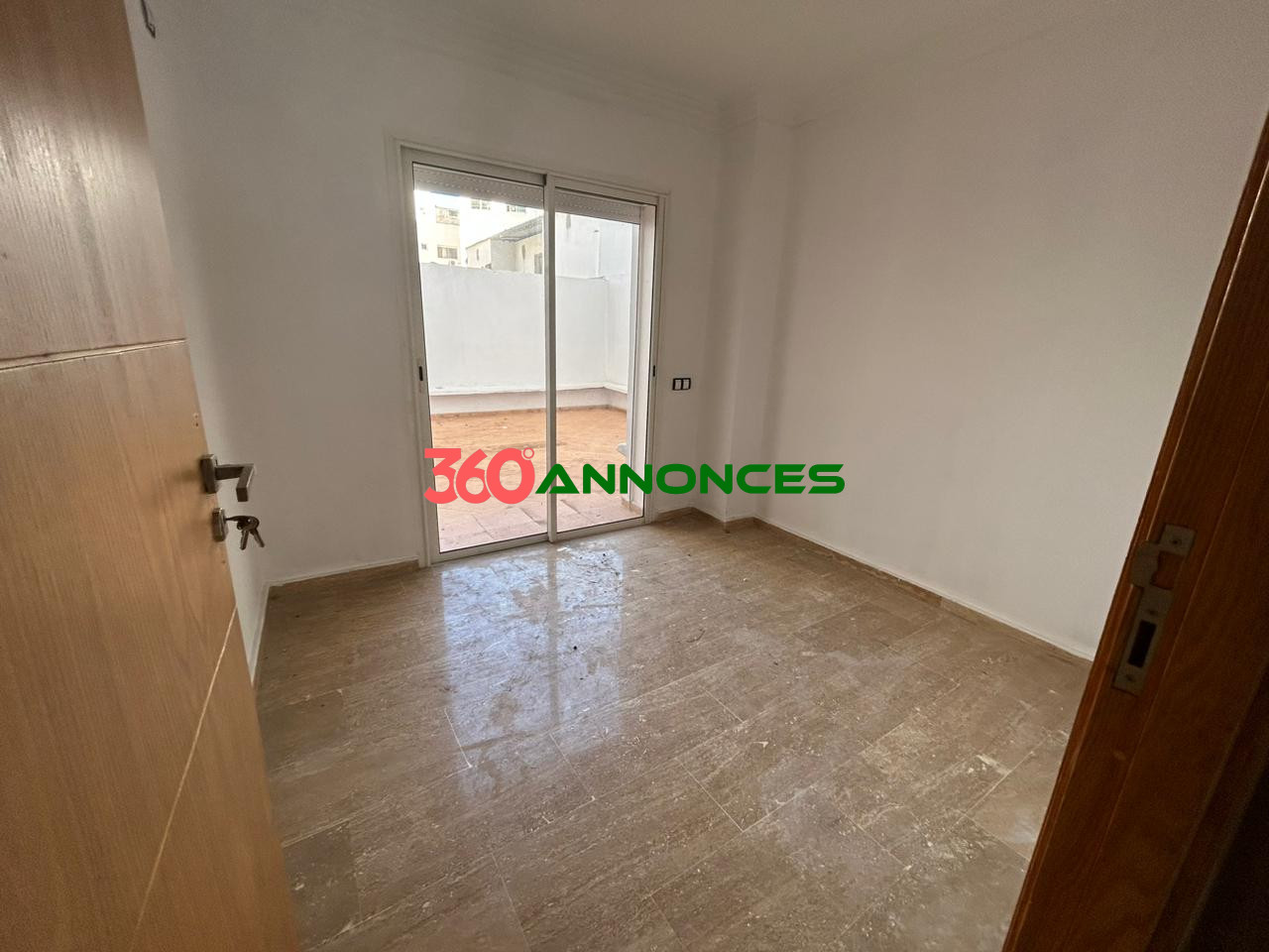 🏡 Appartement spacieux à vendre de 130 m² avec terrasse et garage 🌞🚗 - photo 3