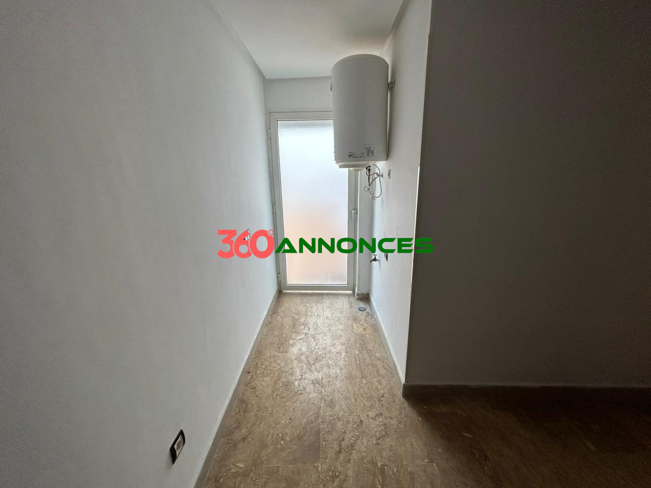 🏡 Appartement spacieux à vendre de 130 m² avec terrasse et garage 🌞🚗 - photo 4