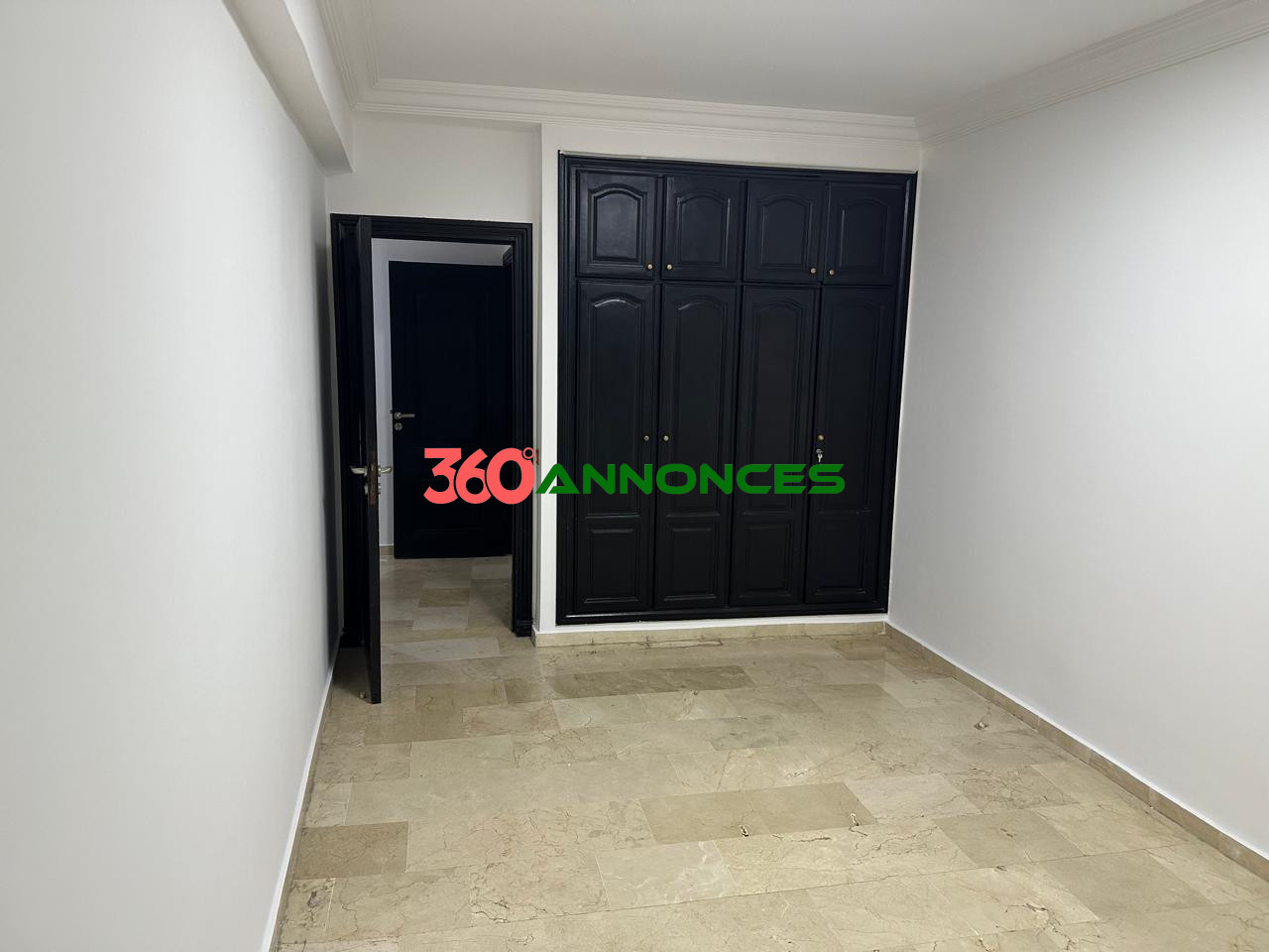 🏡 Appartement à louer – 195 m² avec garage et ascenseur à Hay Riad 🚗 - photo 12