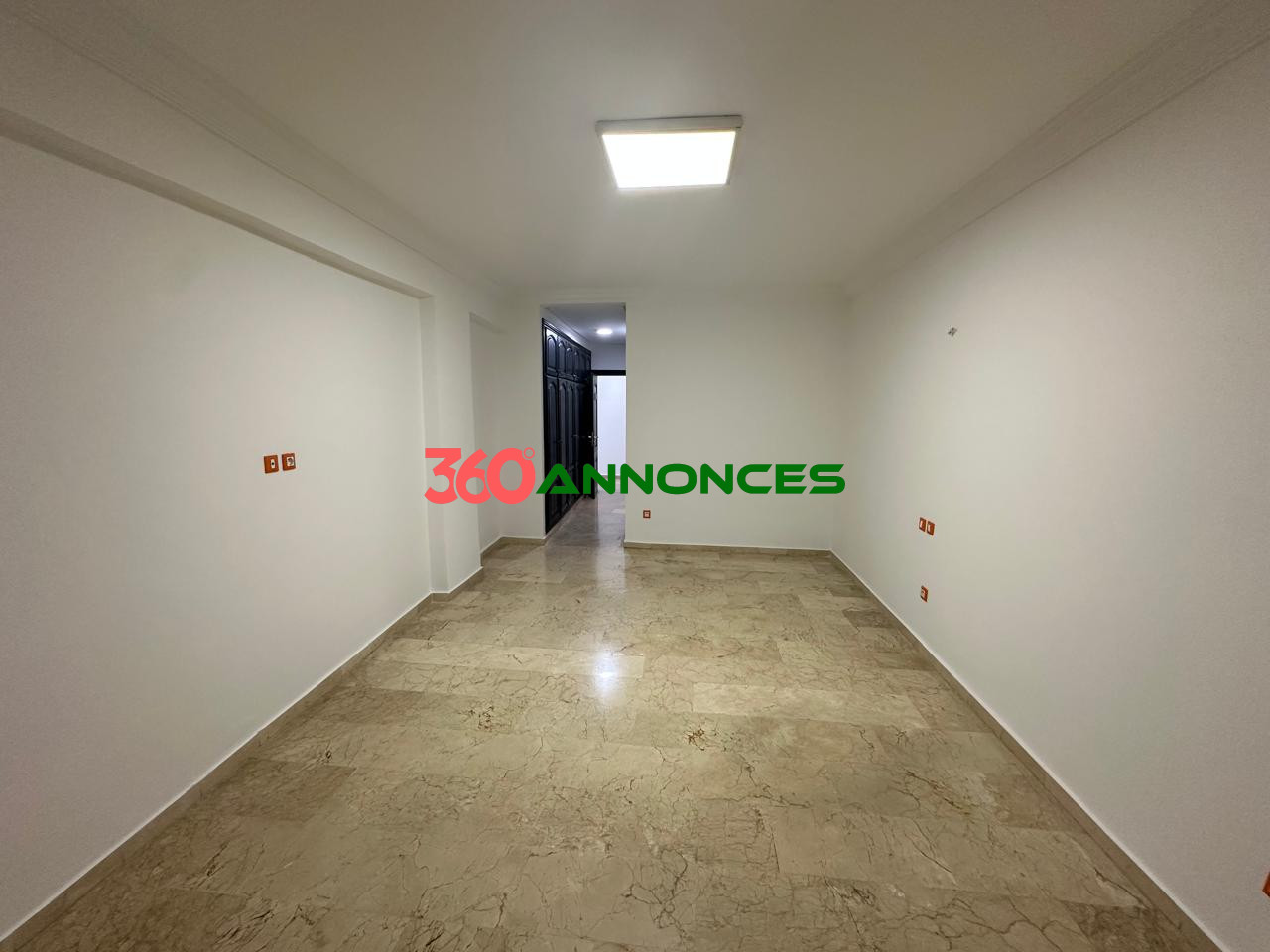 🏡 Appartement à louer – 195 m² avec garage et ascenseur à Hay Riad 🚗 - photo 4
