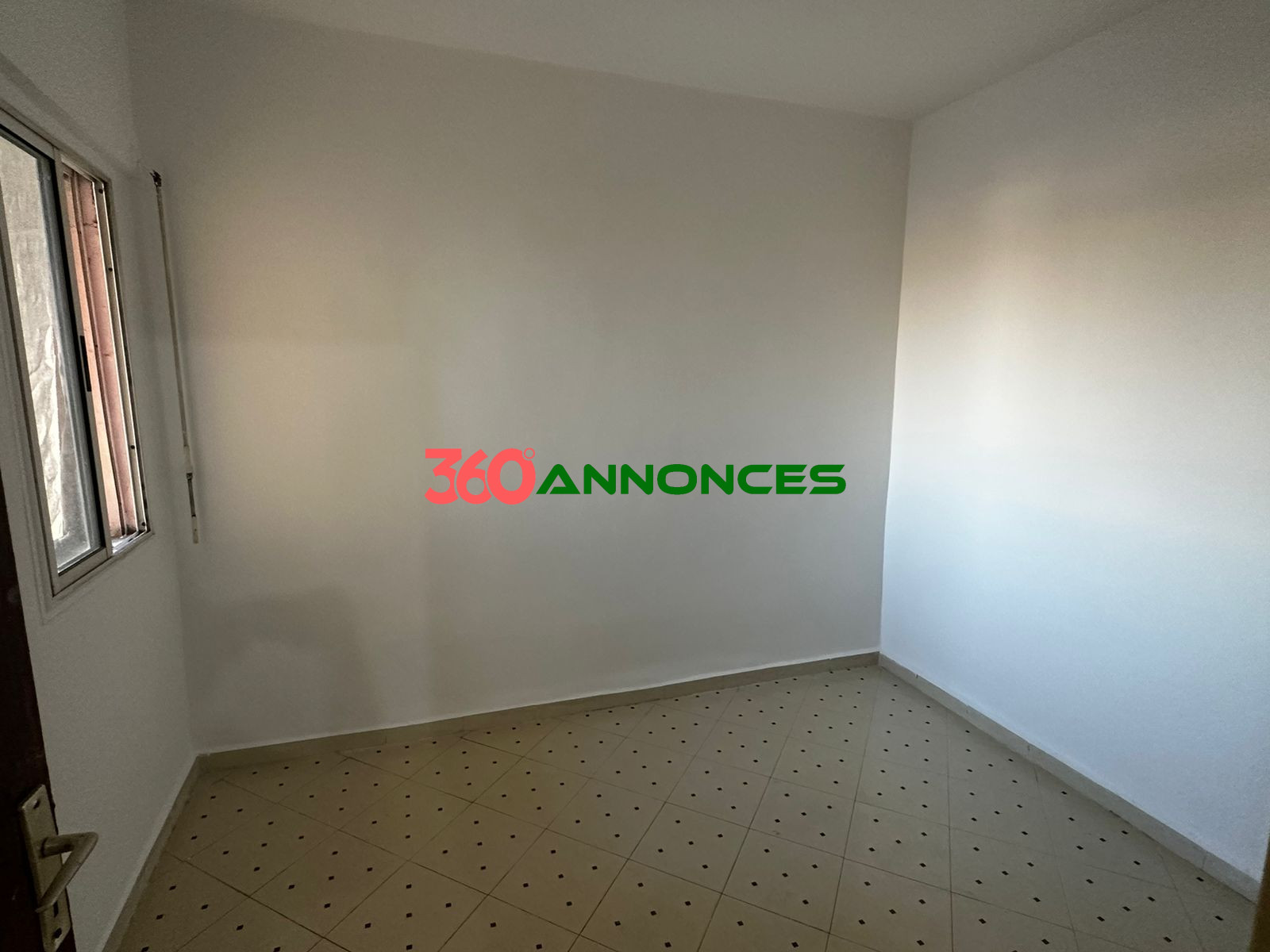 À vendre : Appartement Spacieux à Ain Sebaa - Opportunité à saisir ! - photo 2