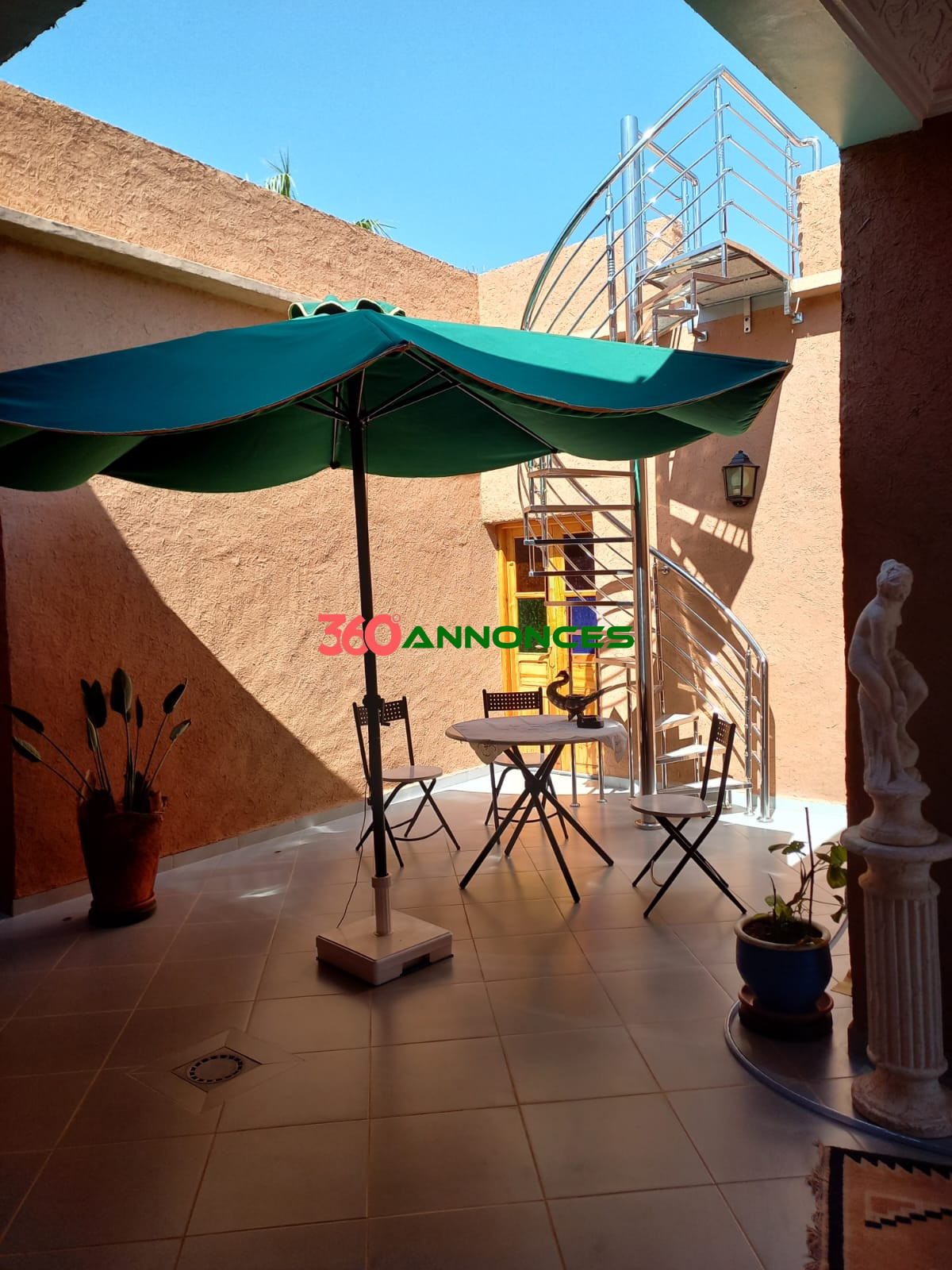 🏜️ Villa d'Exception de 2000 m² à Vendre - photo 17