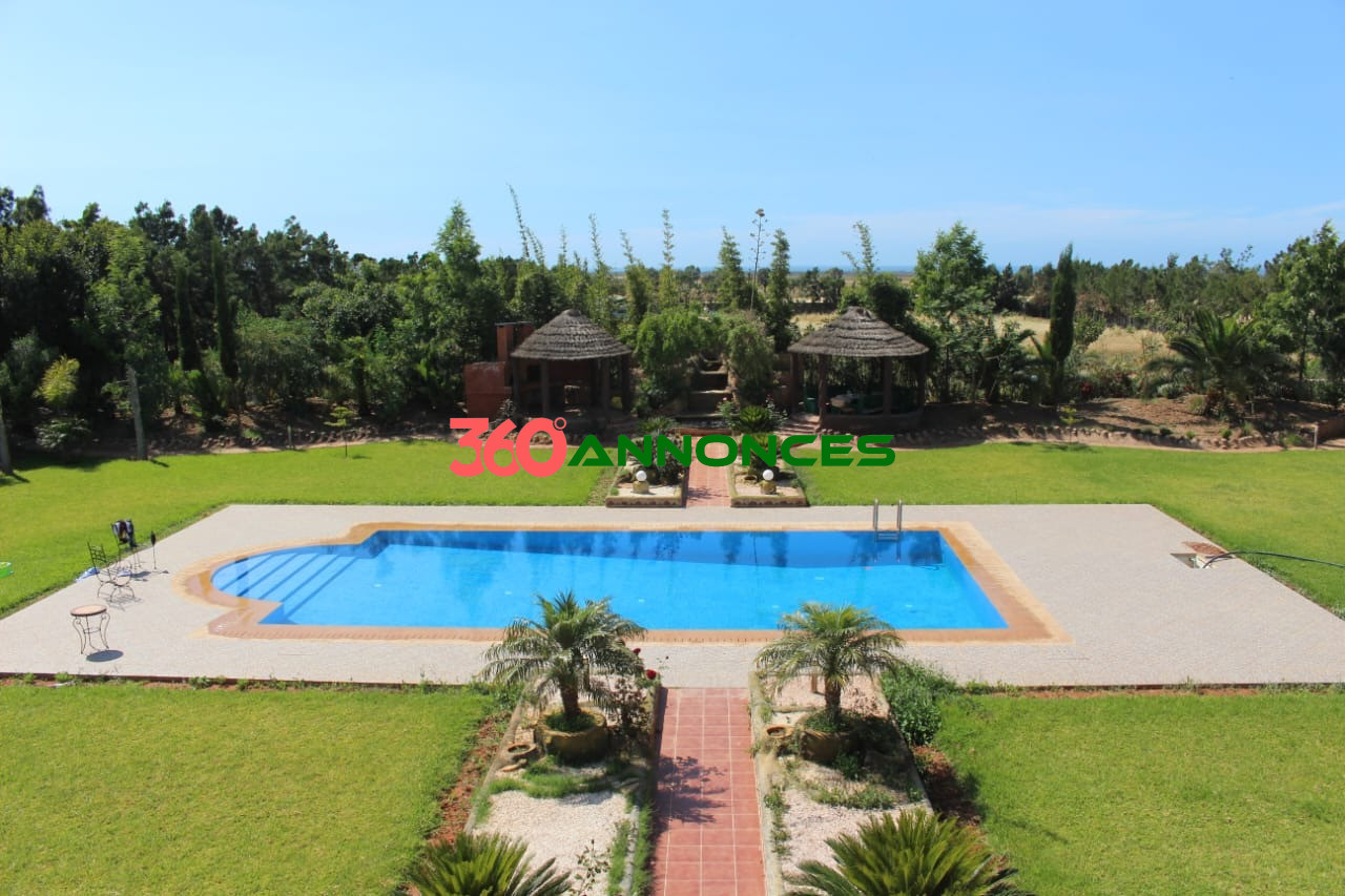 Superbe villa à vendre avec grand terrain à Bouznika - 18 920 m² - 32 164 000 MAD - photo 3