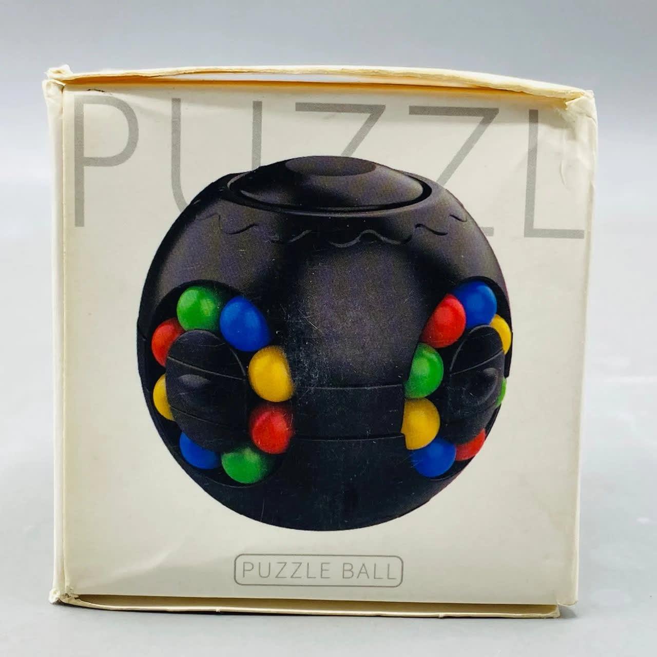 handheld 3D brain-teaser and fidget toy 2