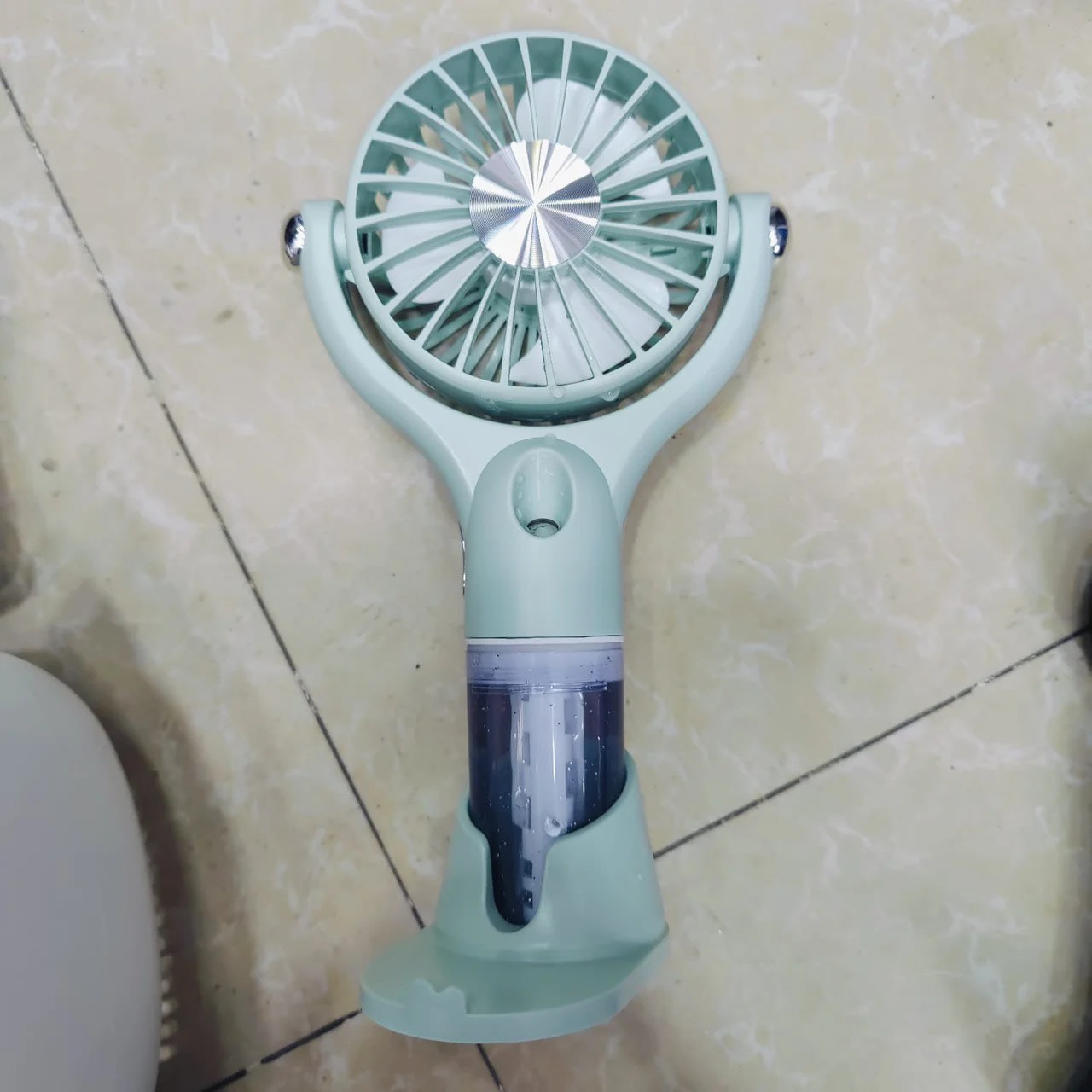Portable Handheld Mist Spray Fan – Rechargeable Cooling Fan with Water Mist for Outdoor & Indoor Use alternate view